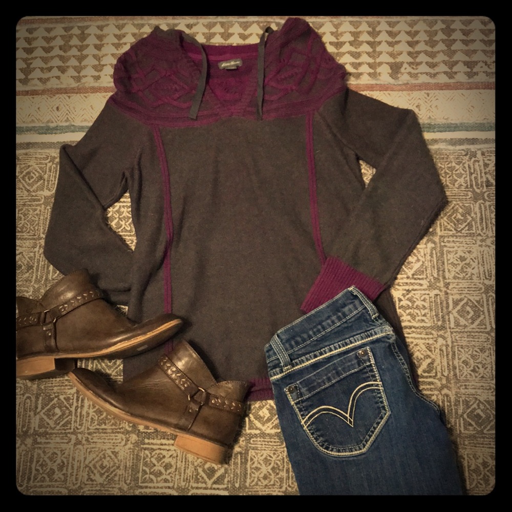 MOVING SALE! Cozy Eddie Bauer Sweater NWOT